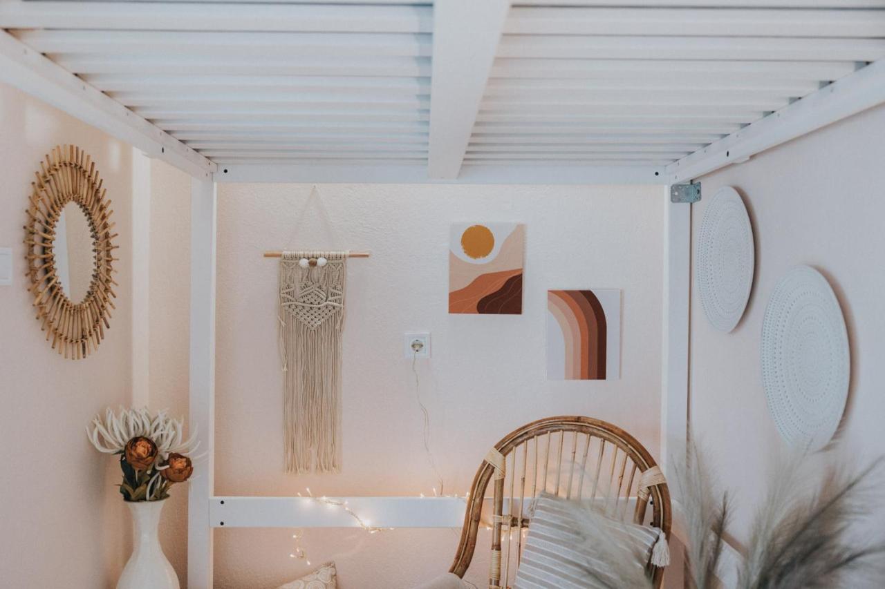 볼로스 Bohemian Loft With View! 아파트 외부 사진